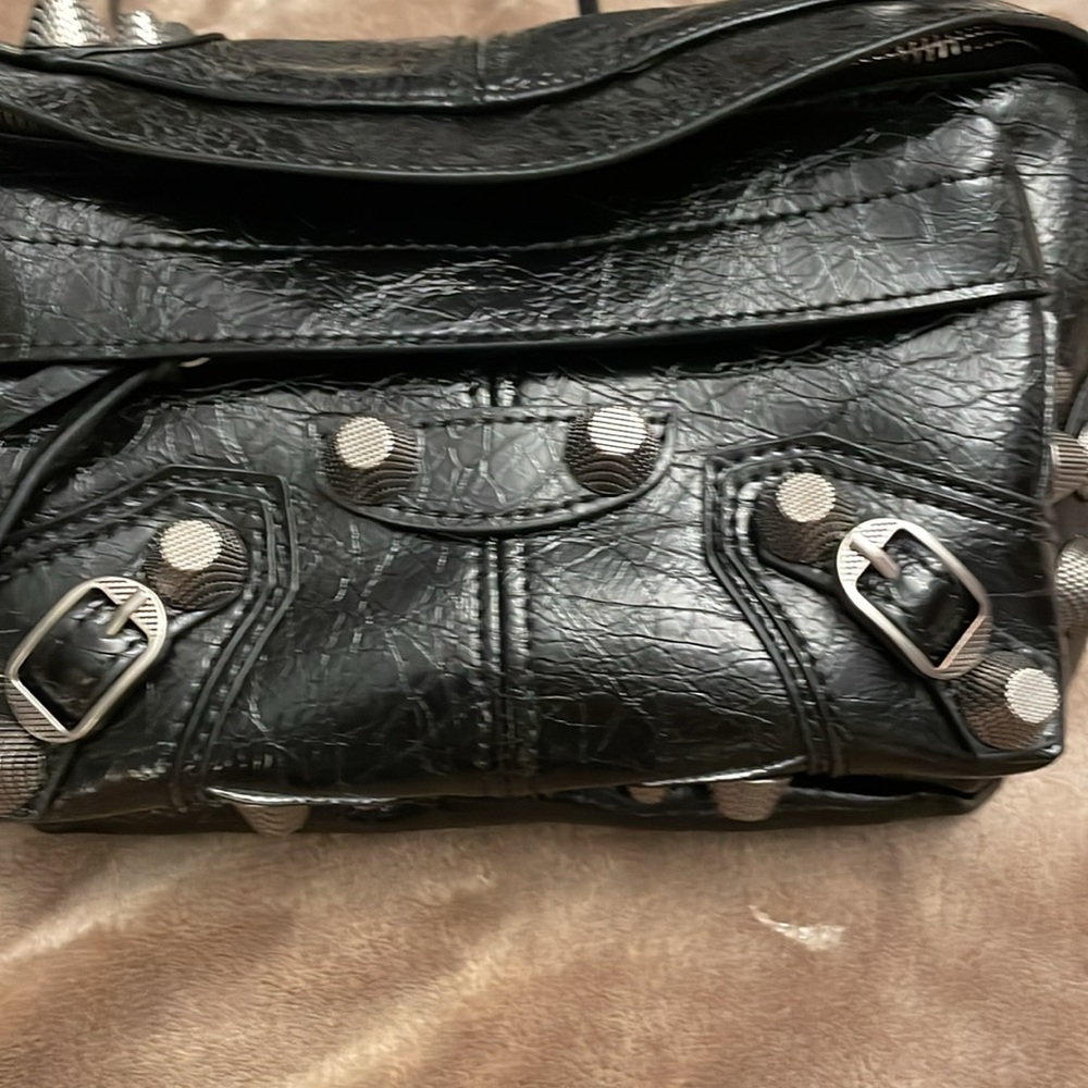 Balenciaga fanny pack waist bag bumbag women’s men’s cracked leather Italy - Picture 2 of 8
